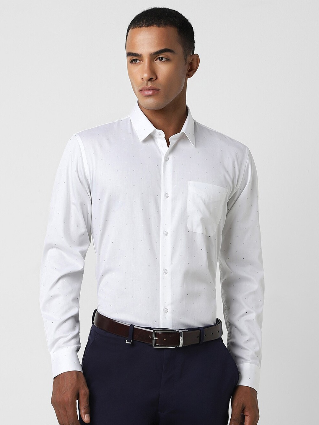 

Peter England Men Slim Fit Opaque Formal Shirt, White