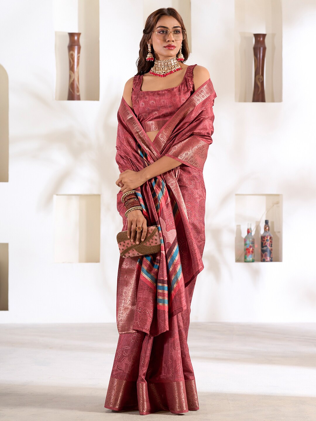 

Mitera Zari Floral Printed Saree, Pink