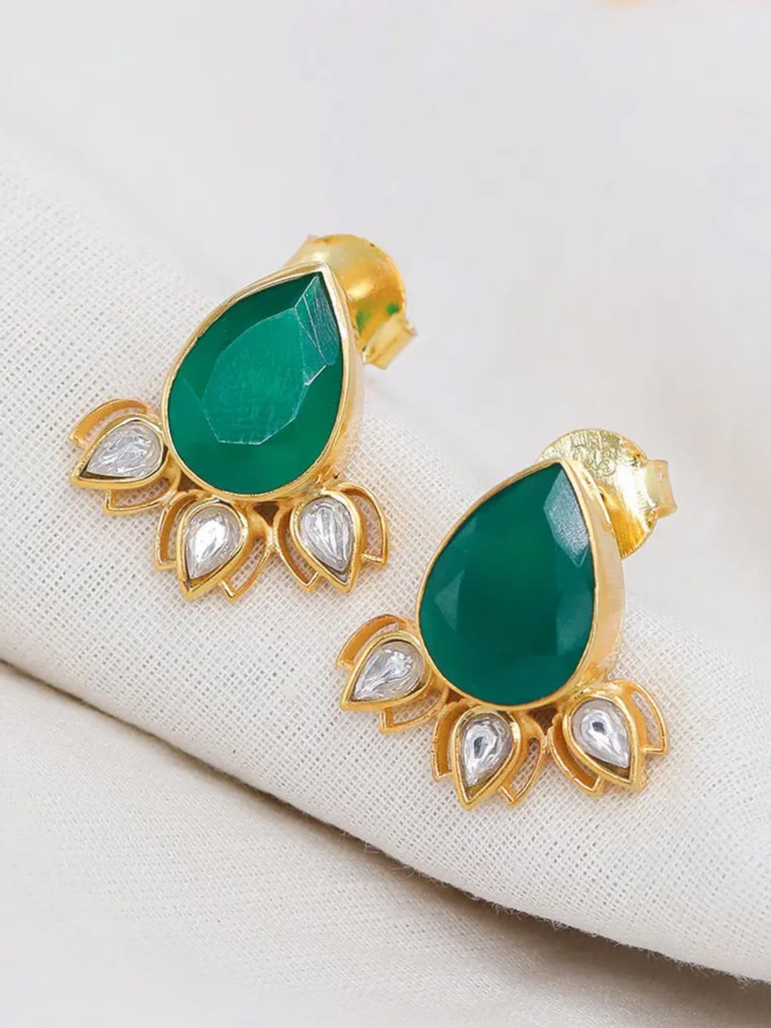 

Unniyarcha Gold Plated Contemporary Studs, Silver