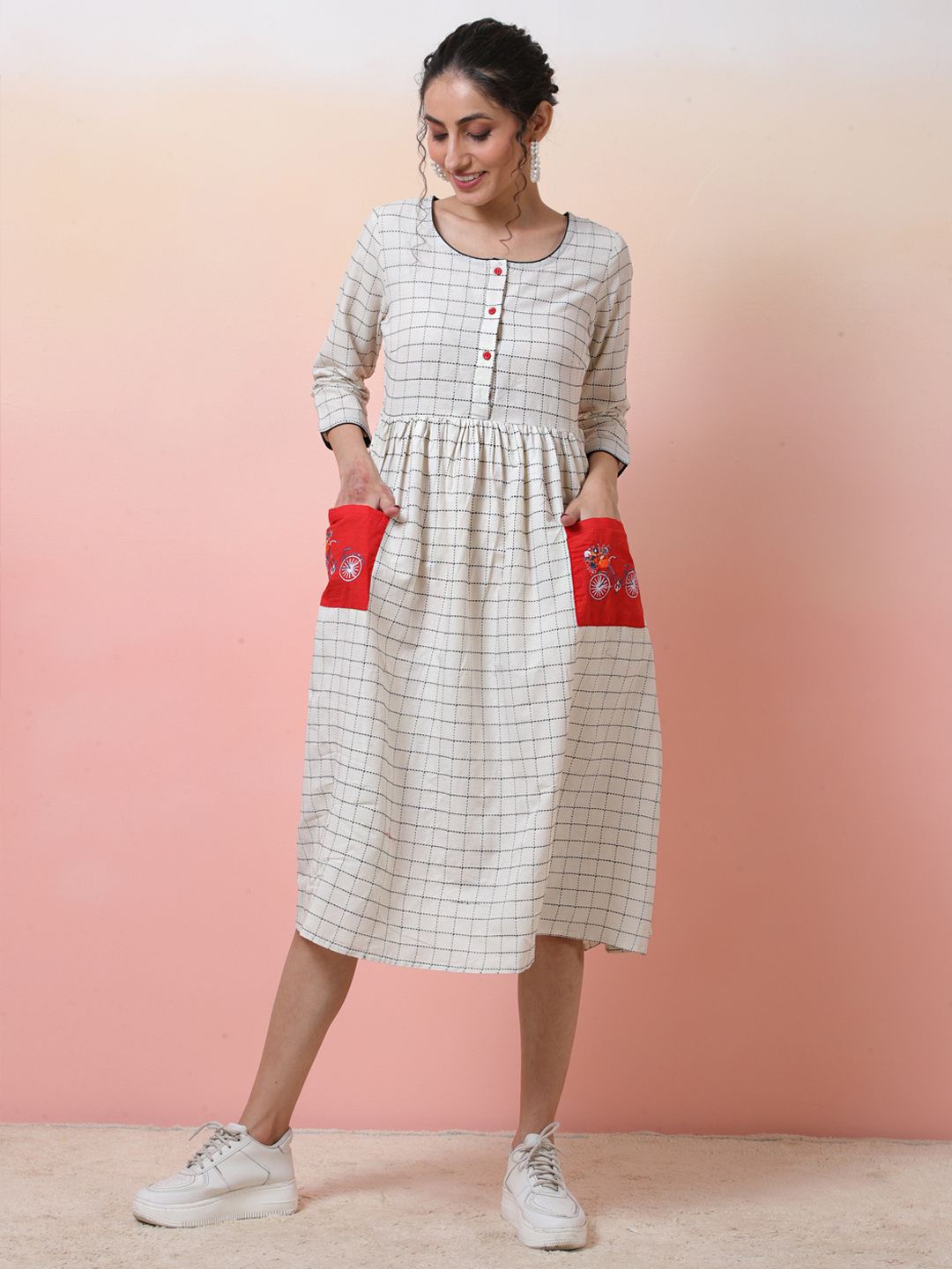 

Sangria Checked Cotton Midi Ethnic Dress, White