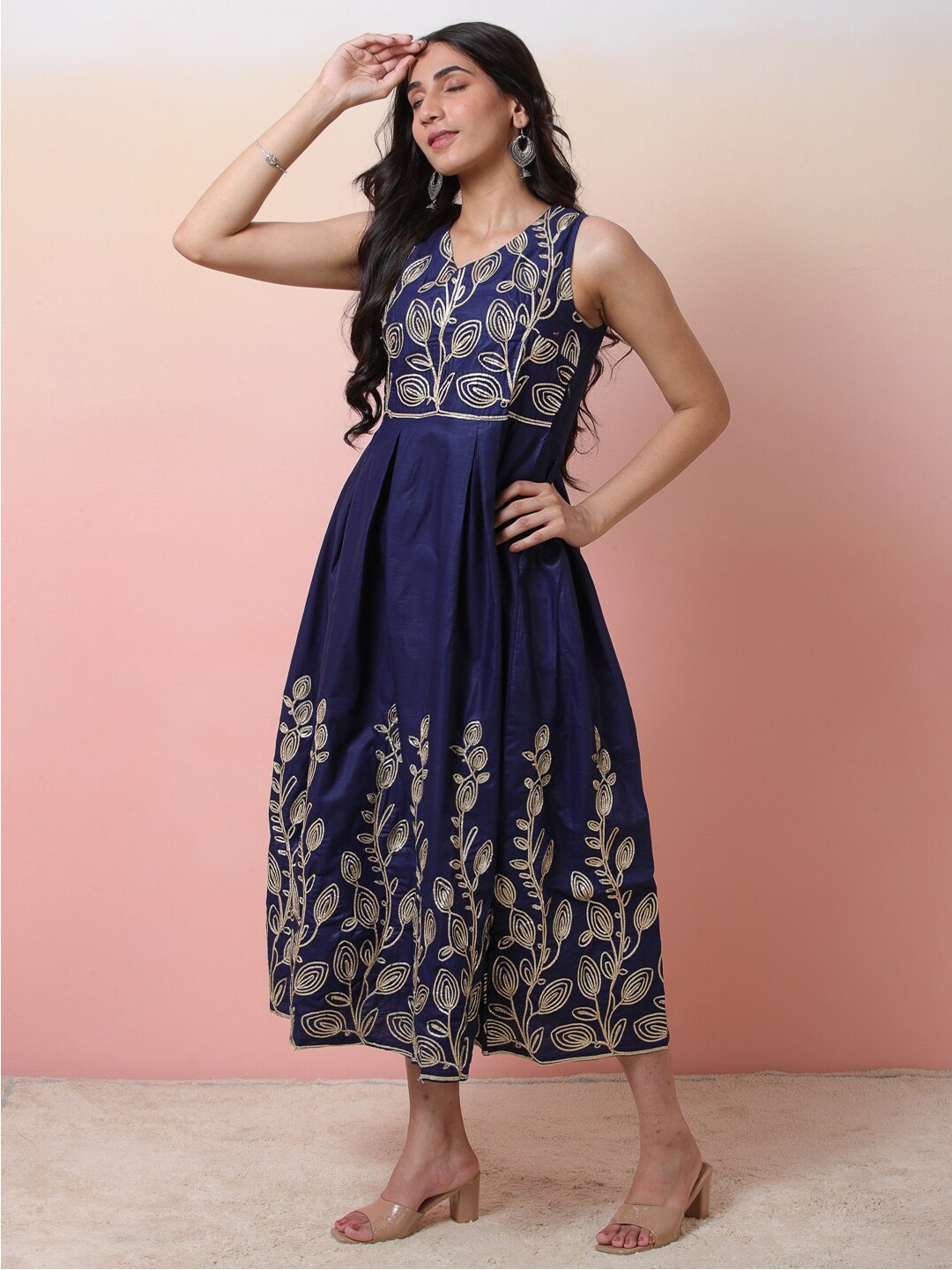 

Sangria Embroidered Sleeveless Ethnic Dress, Blue