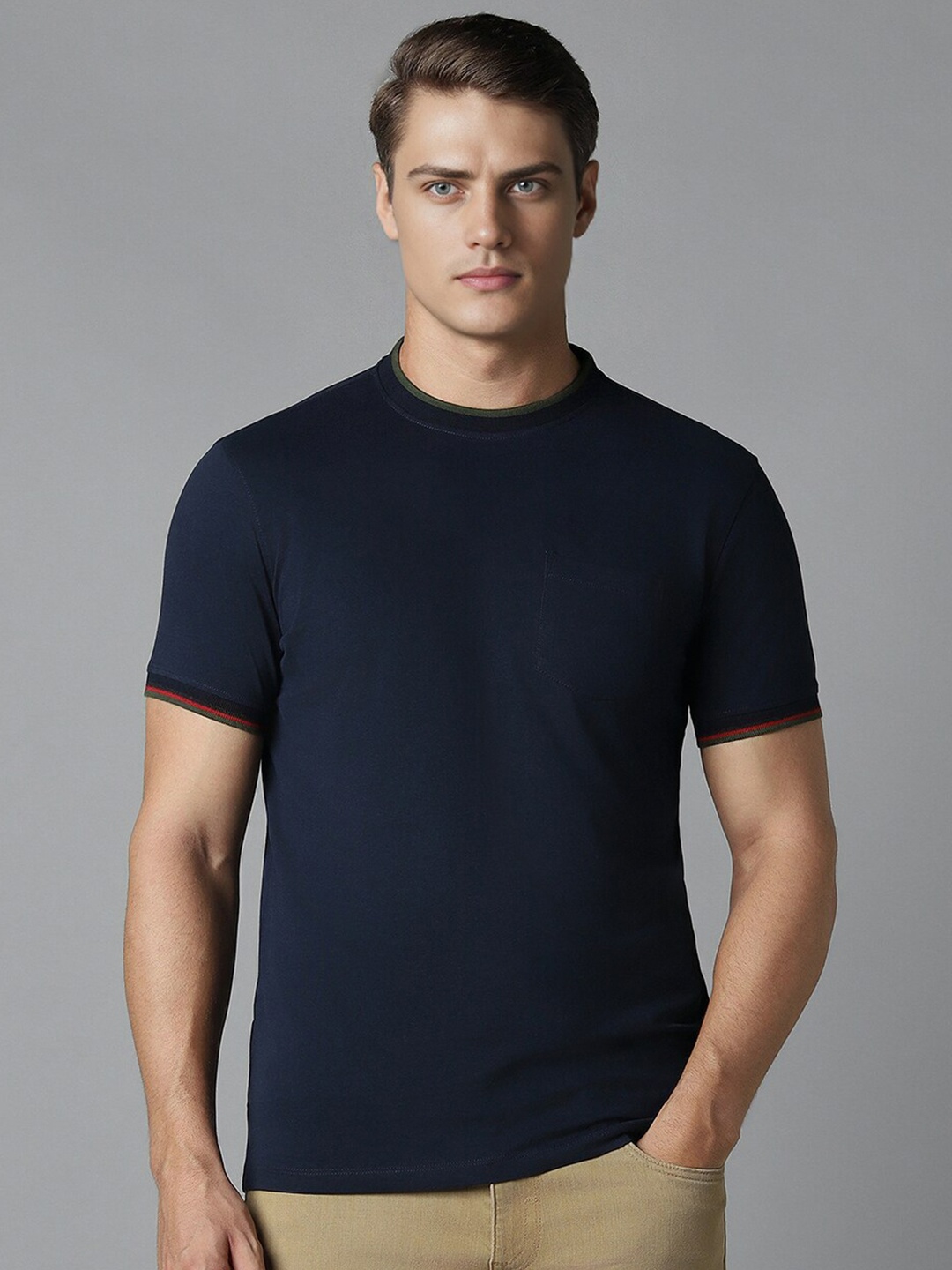 

Louis Philippe Jeans Men Pockets Slim Fit Cotton Solid T-shirt, Navy blue