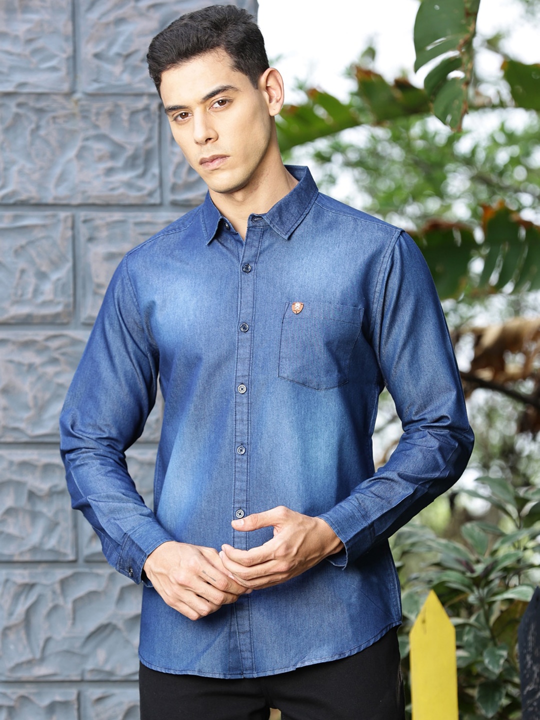 

Thomas Scott Spread Collar Long Sleeves Smart Slim Fit Faded Cotton Casual Shirt, Navy blue