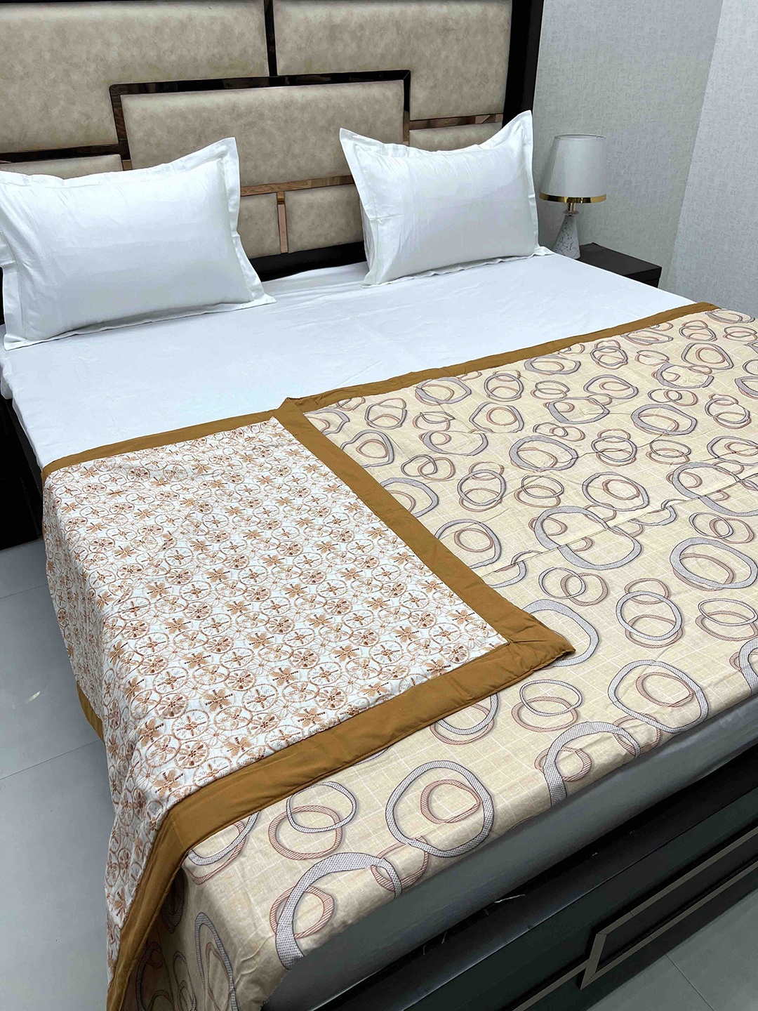 

Pure Decor Off White & Grey AC Room 210 GSM Cotton Double Bed Dohar