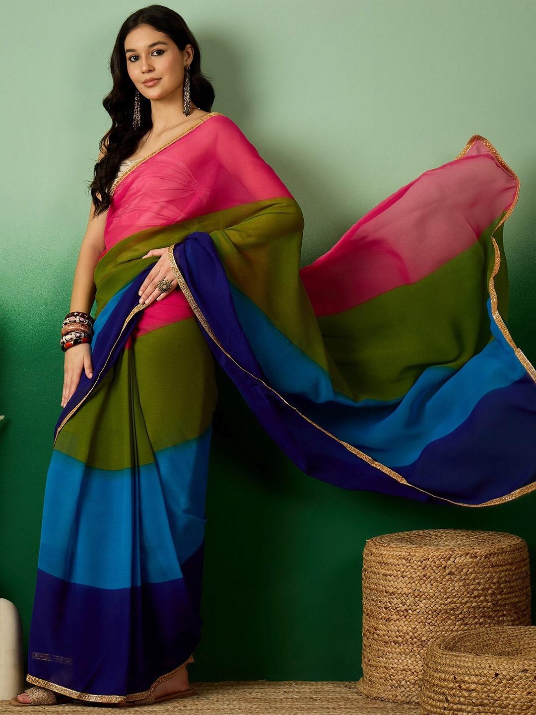 

Sangria Colorblocked Woven Design Ready To Wear Saree, Pink