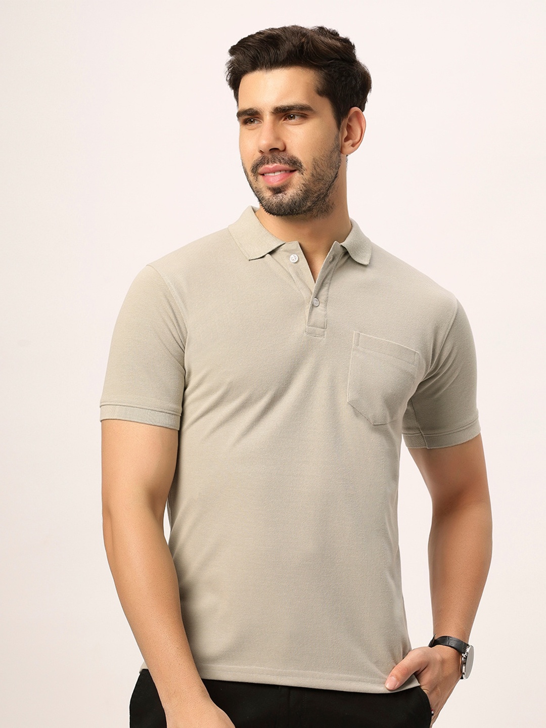 

N AND J Men T-shirt, Beige