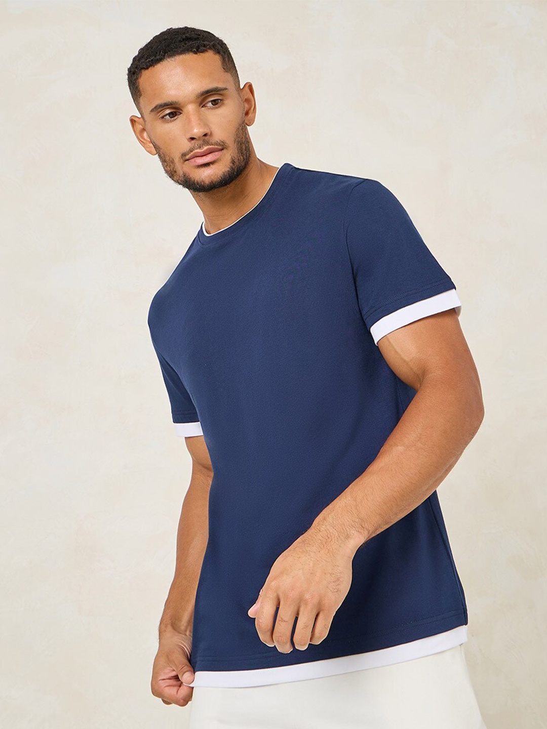 

Styli Men Contrast Detail Regular Fit T-Shirt, Navy blue