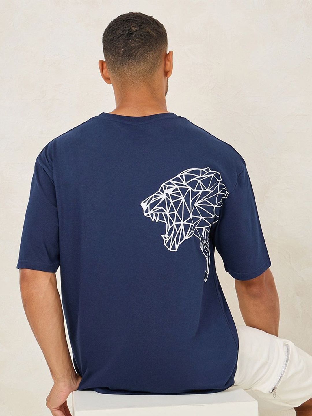 

Styli Men Back Tiger Print Oversized T-Shirt, Navy blue