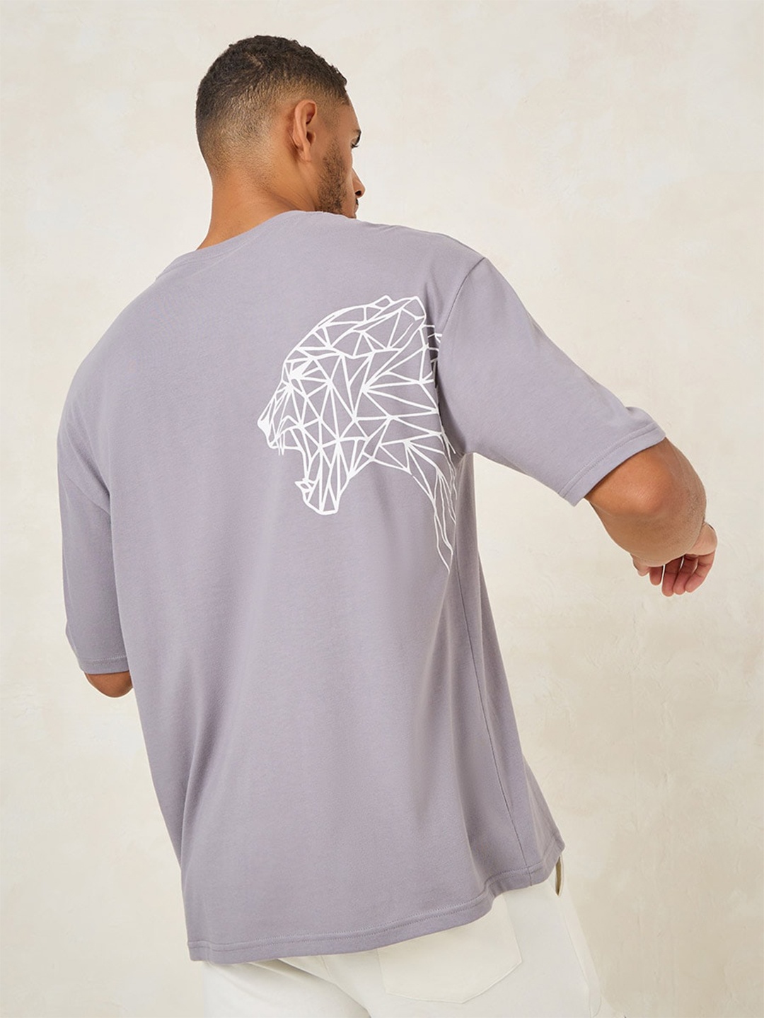 

Styli Men Back Tiger Print Oversized T-Shirt, Grey