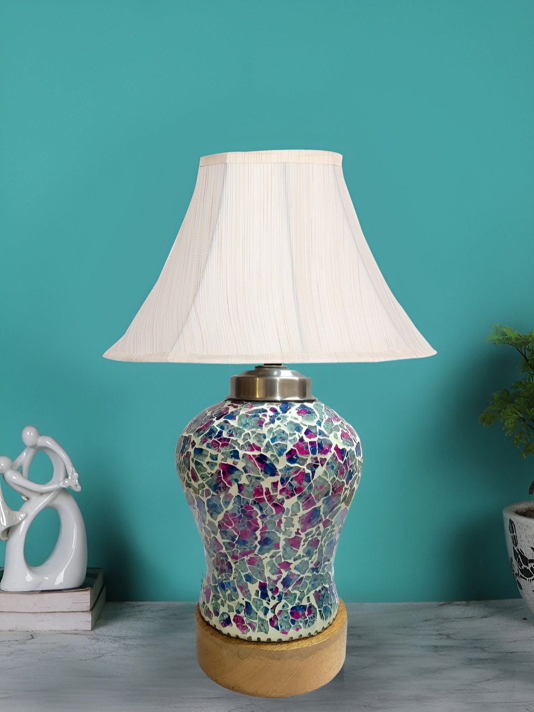

Devansh Off White Glass Traditional Frusturical Shaped Table Lamp
