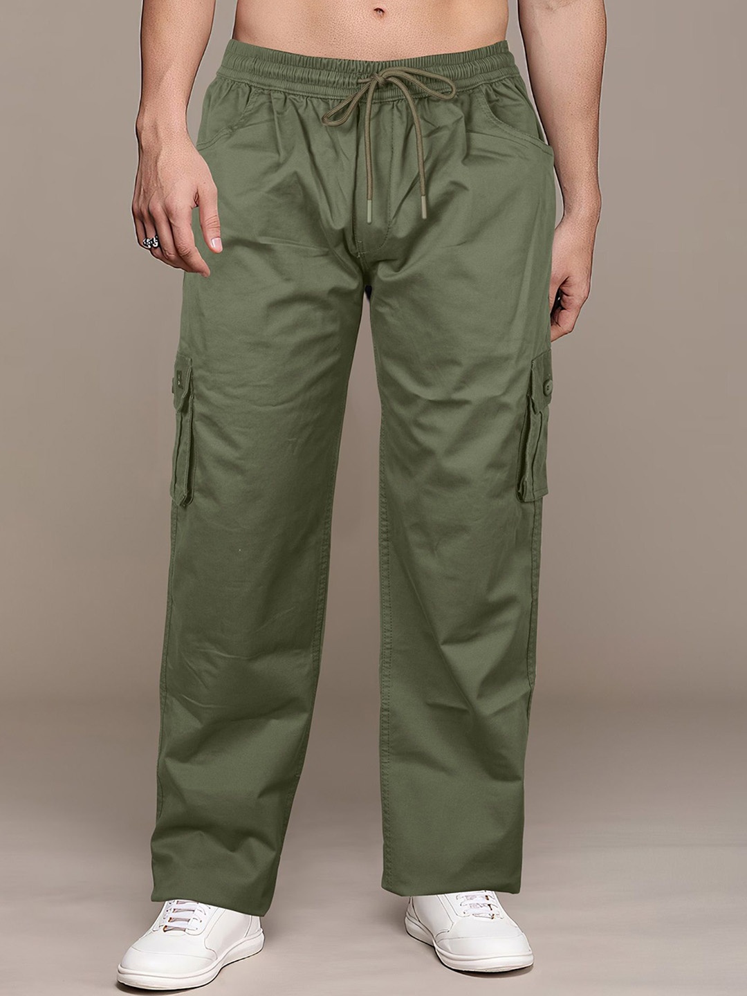 

Jb Just BLACK Men Relaxed Cargos Trousers, Olive