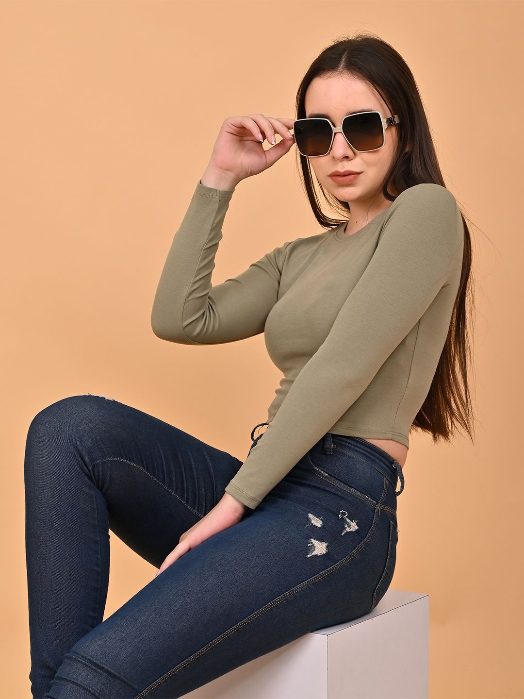 

NoBarr Long Sleeves Fitted Crop Top, Green