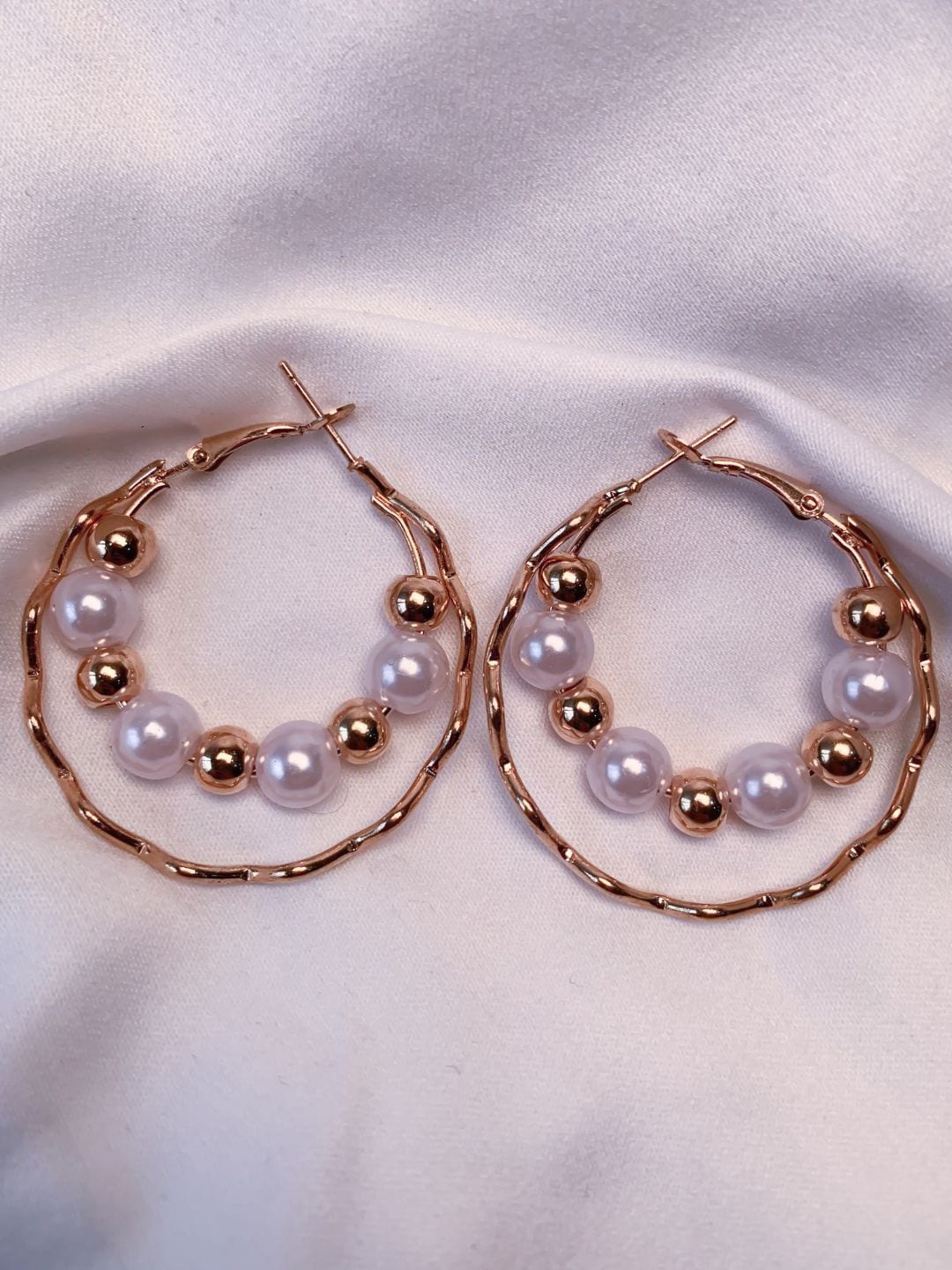

I Jewels Gold Plated Lightweight Round Pearl Hoop Earrings