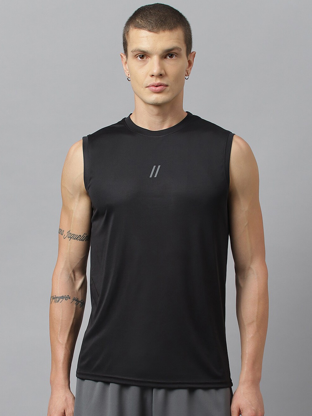 

ATICX Men Slim Fit T-shirt, Black