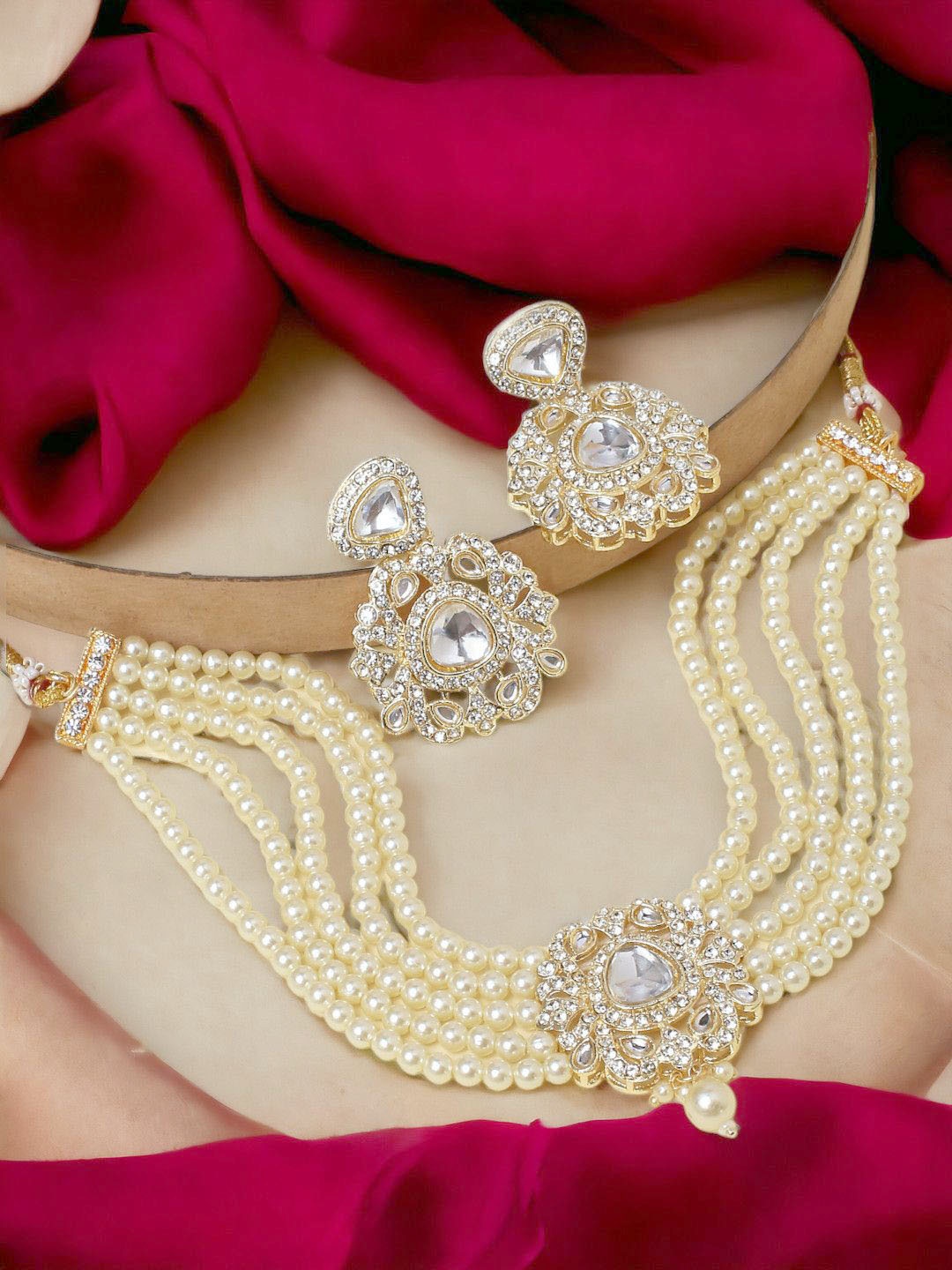 

OOMPH Kundan-Studded & Beaded Jewellery Set, Gold