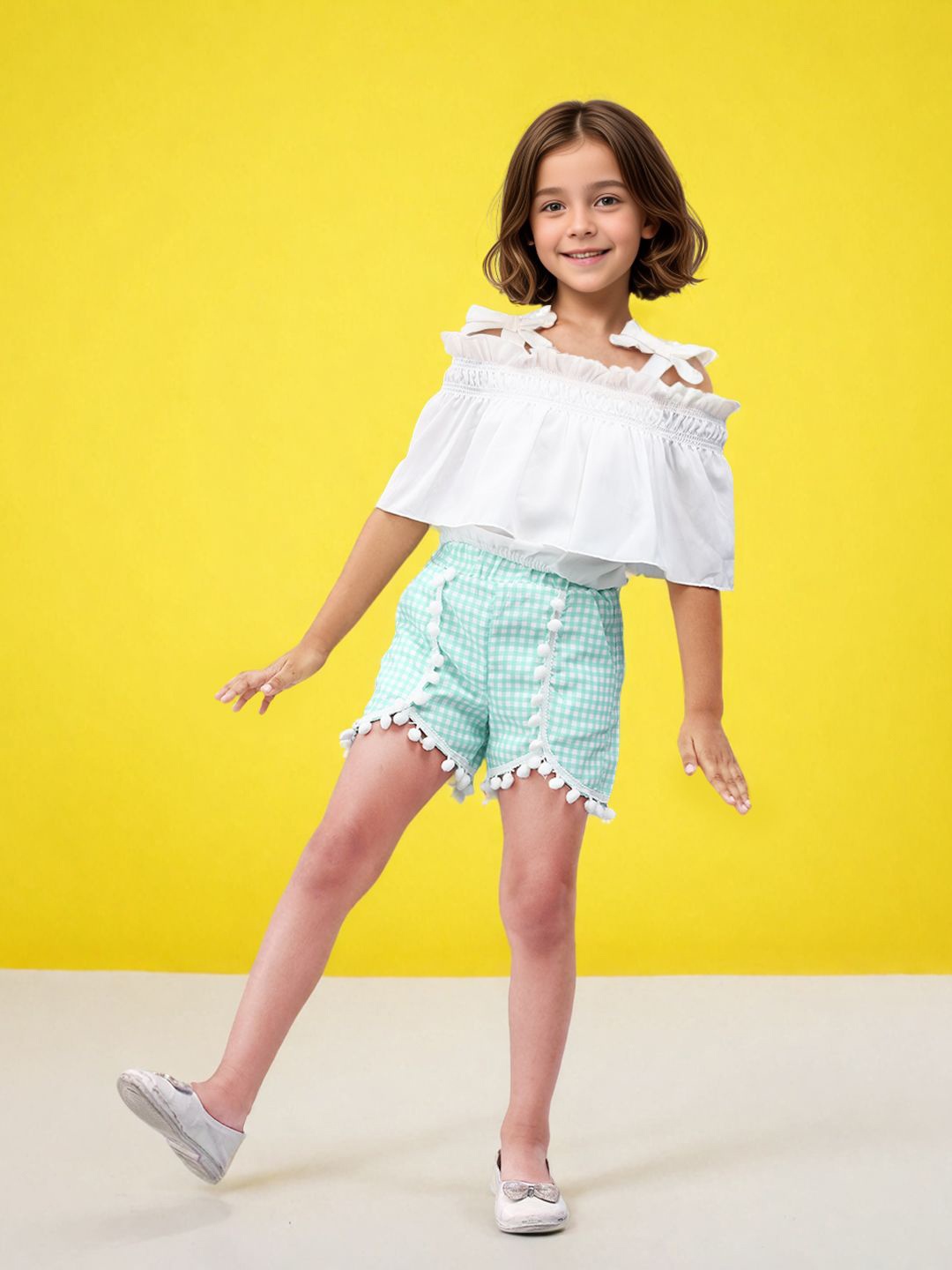 

Toonyport Girls Top with Shorts, White