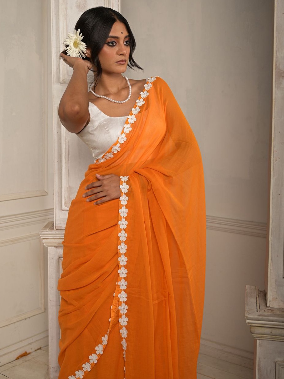 

HUTS AND LOOMS Floral Lace Embellished Border Cotton Saree, Orange