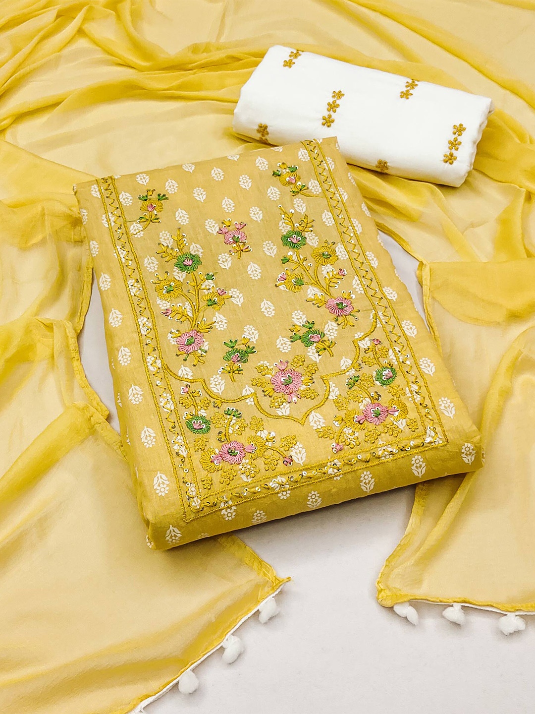 

Peachmode Floral Printed Pure Cotton Sequinned Unstitched Dress Material, Yellow
