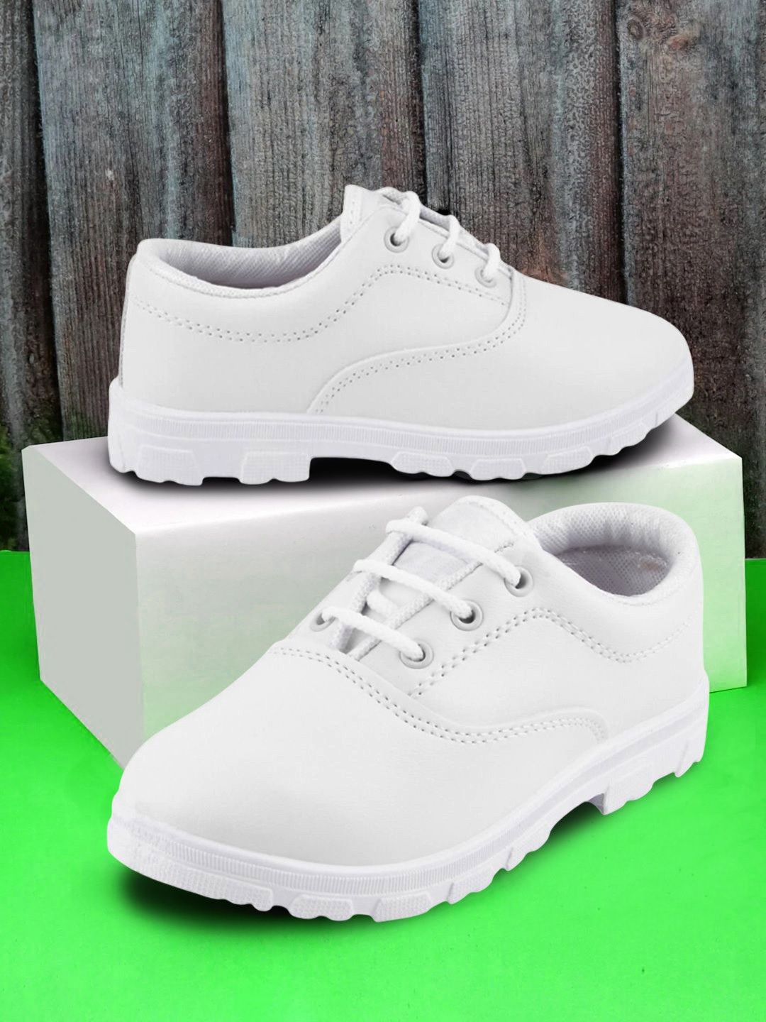 

YK Boys Lightweight Comfort Insole Sneakers, White