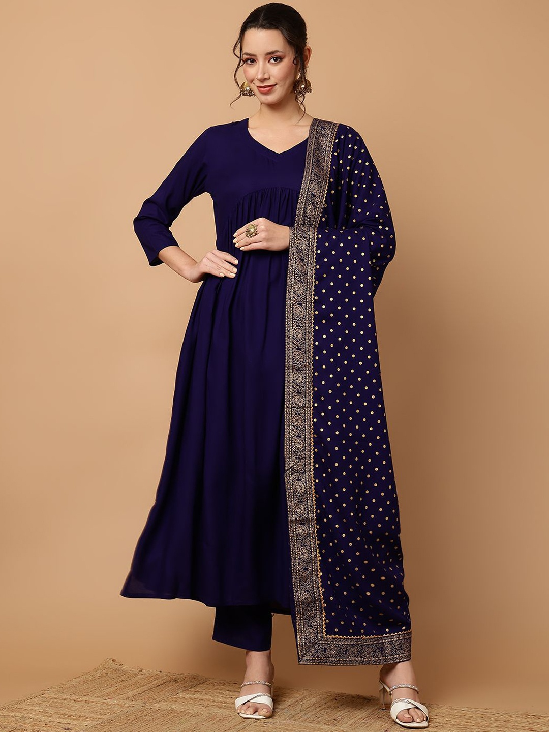 

GLAM ROOTS Women Pleated Kurta with Trousers & With Dupatta, Purple