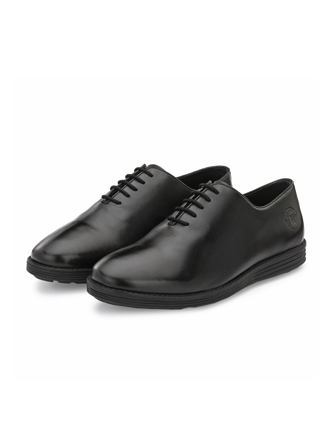 

LEGWORK Men Textured Formal Oxfords, Black