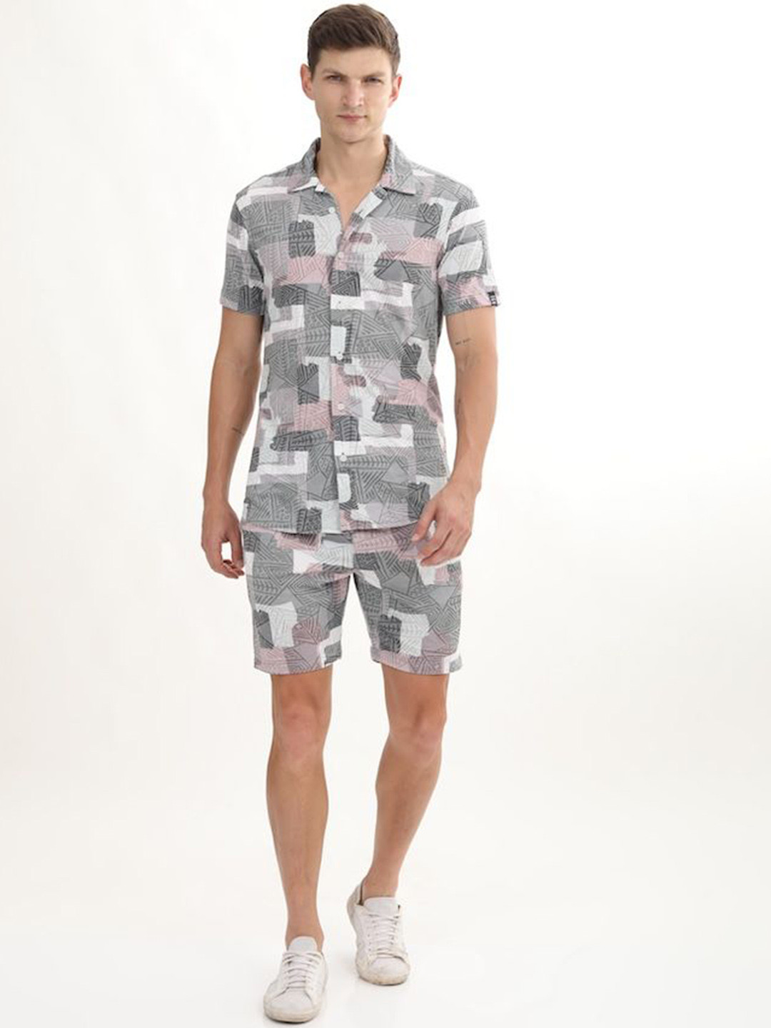 

POE Geometric Printed Shirt With Shorts, Green