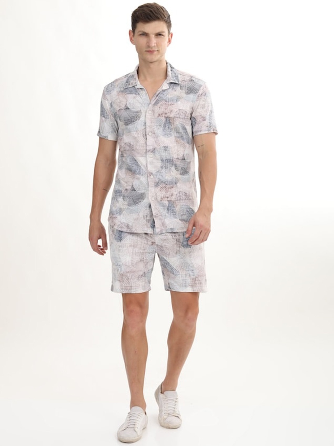 

POE Printed Cotton Blend Collar Neck Shirt With Flared Shorts Co-Ords, Off white