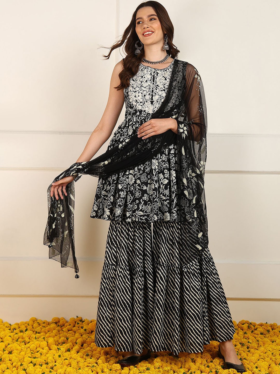 

AHIKA Black & White Floral Printed Thread Work Pure Cotton Kurti with Sharara & Dupatta