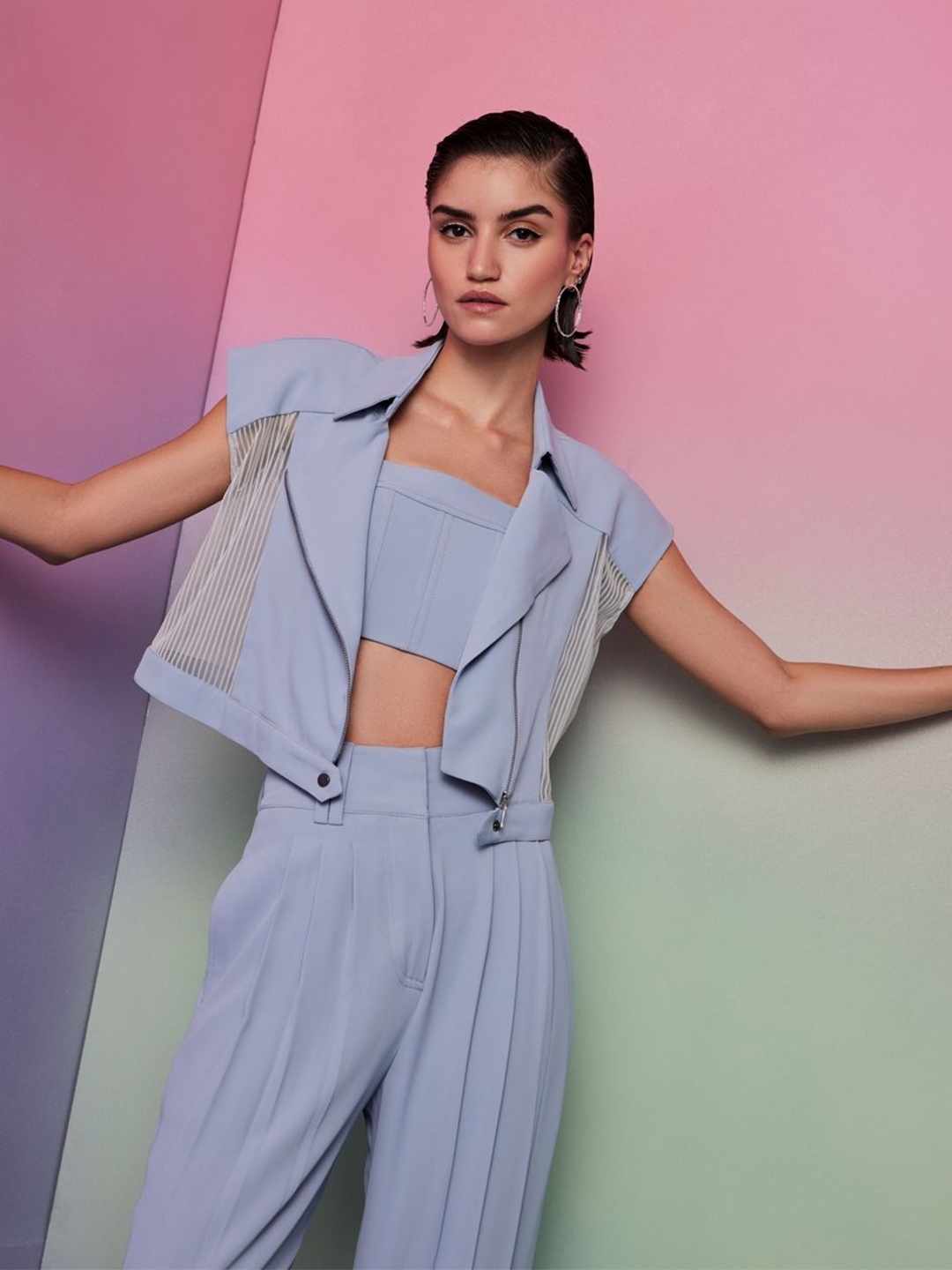 

The Dapper Lady Square Neck Sleeveless Top, Blue