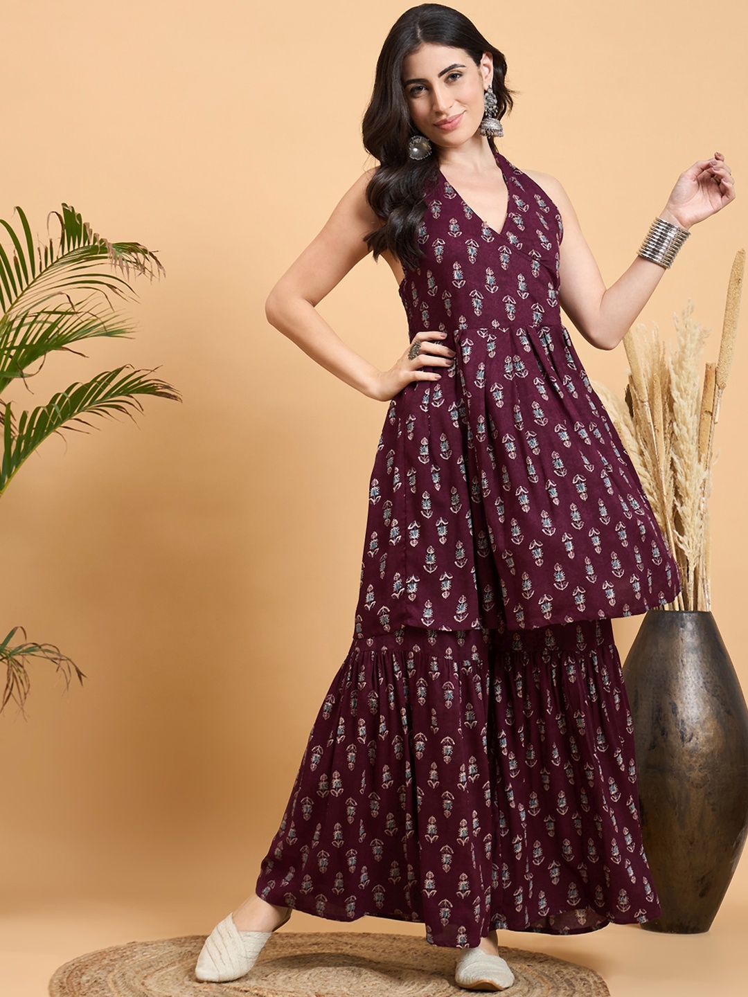 

InWeave Women Ethnic Motifs Printed Regular Kurta with Sharara, Purple