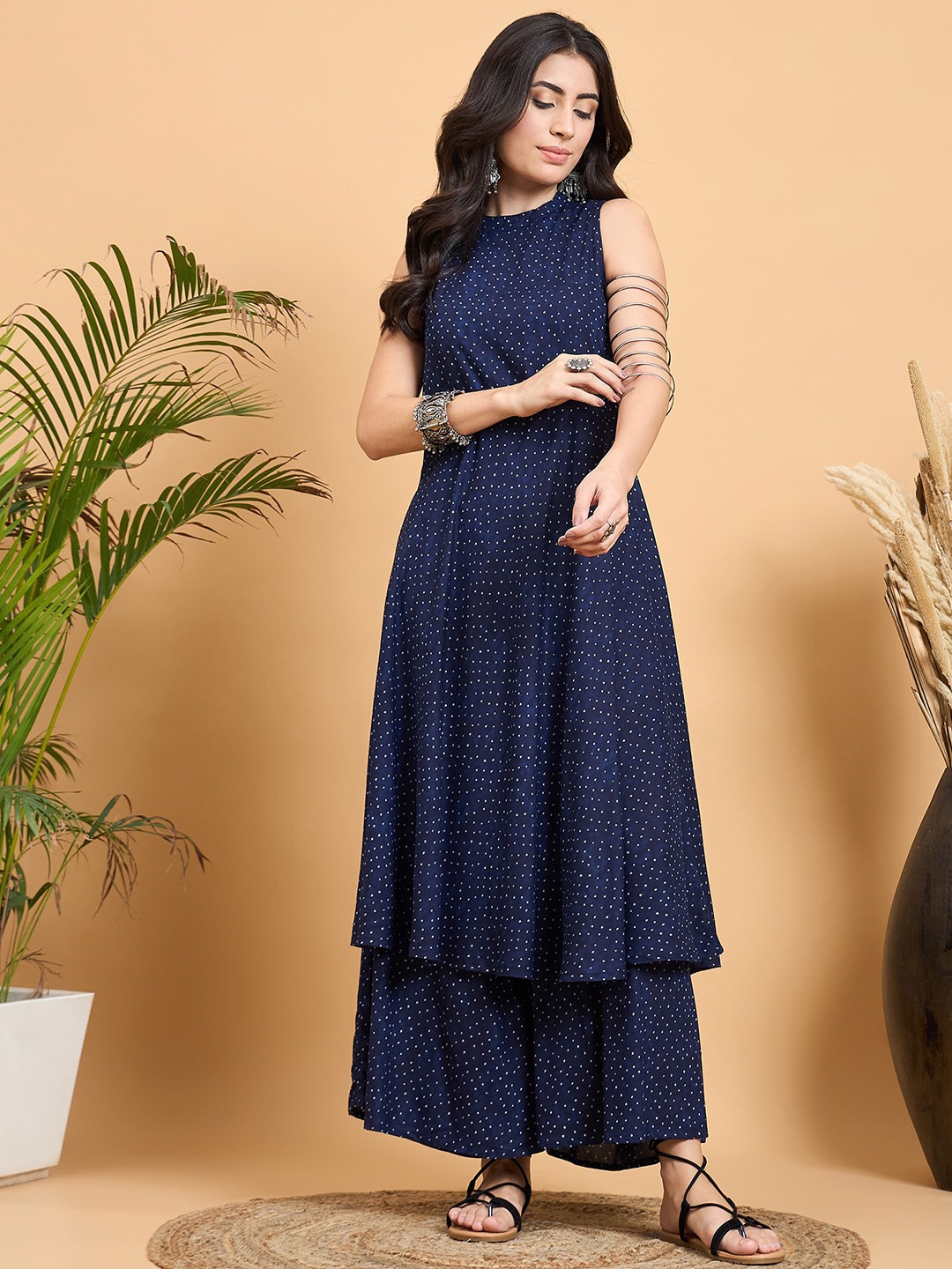 

InWeave Women Printed Kurta with Palazzos, Navy blue