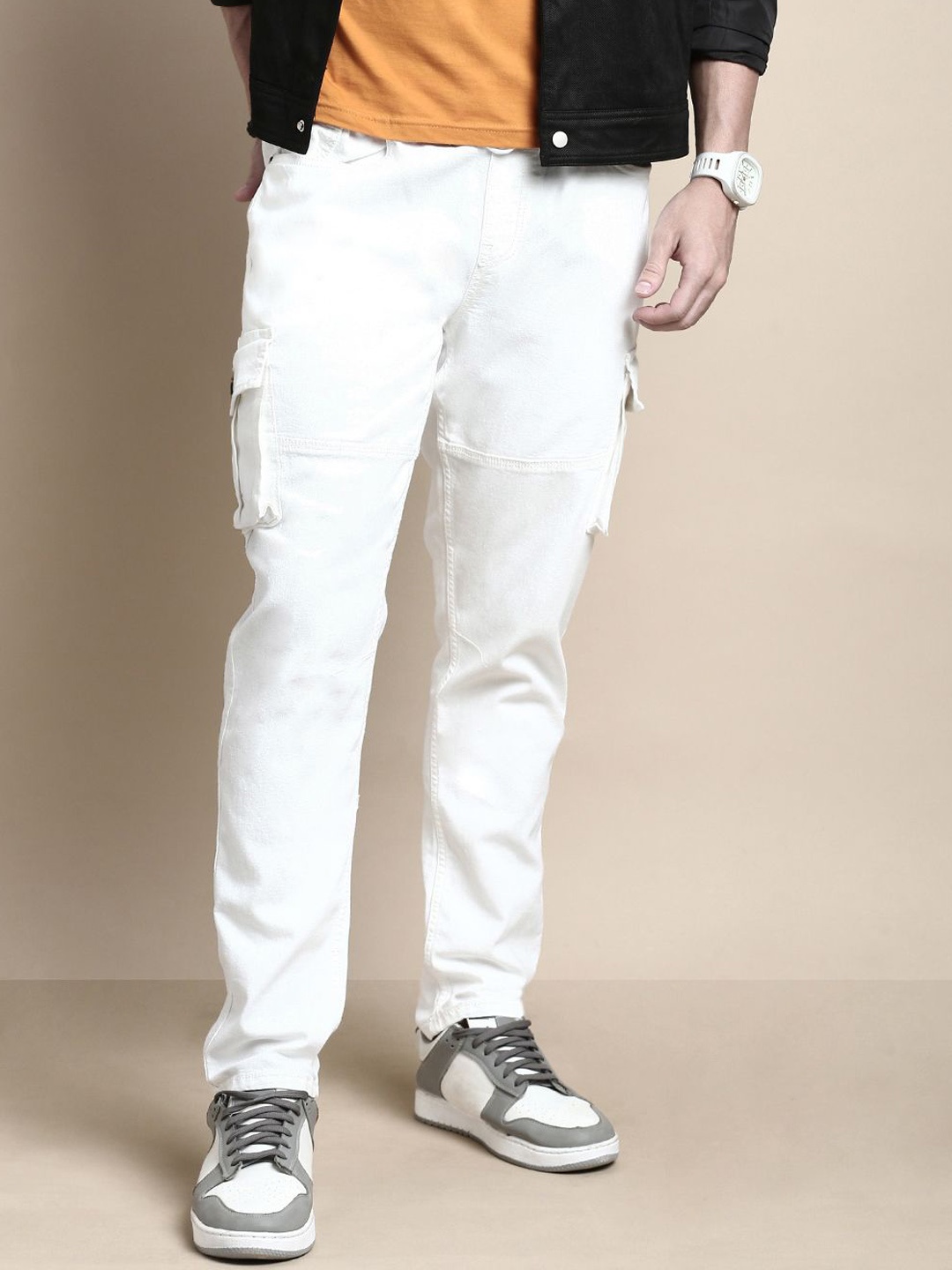 

Chennis Men Tapered Fit Mildly Distressed Clean Look Stretchable Cargo Jeans, White
