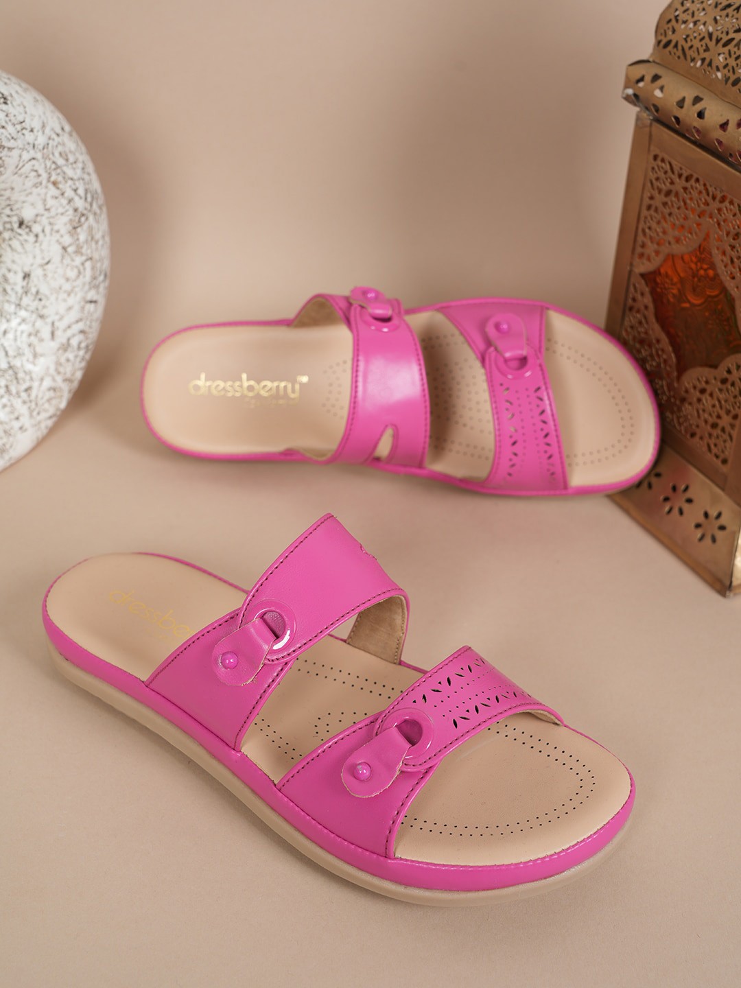 

DressBerry Women Open Toe Flats with Laser Cuts, Magenta