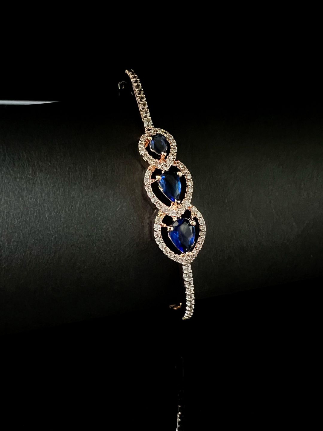 

I Jewels Women Rose Gold-Plated Kada Bracelet