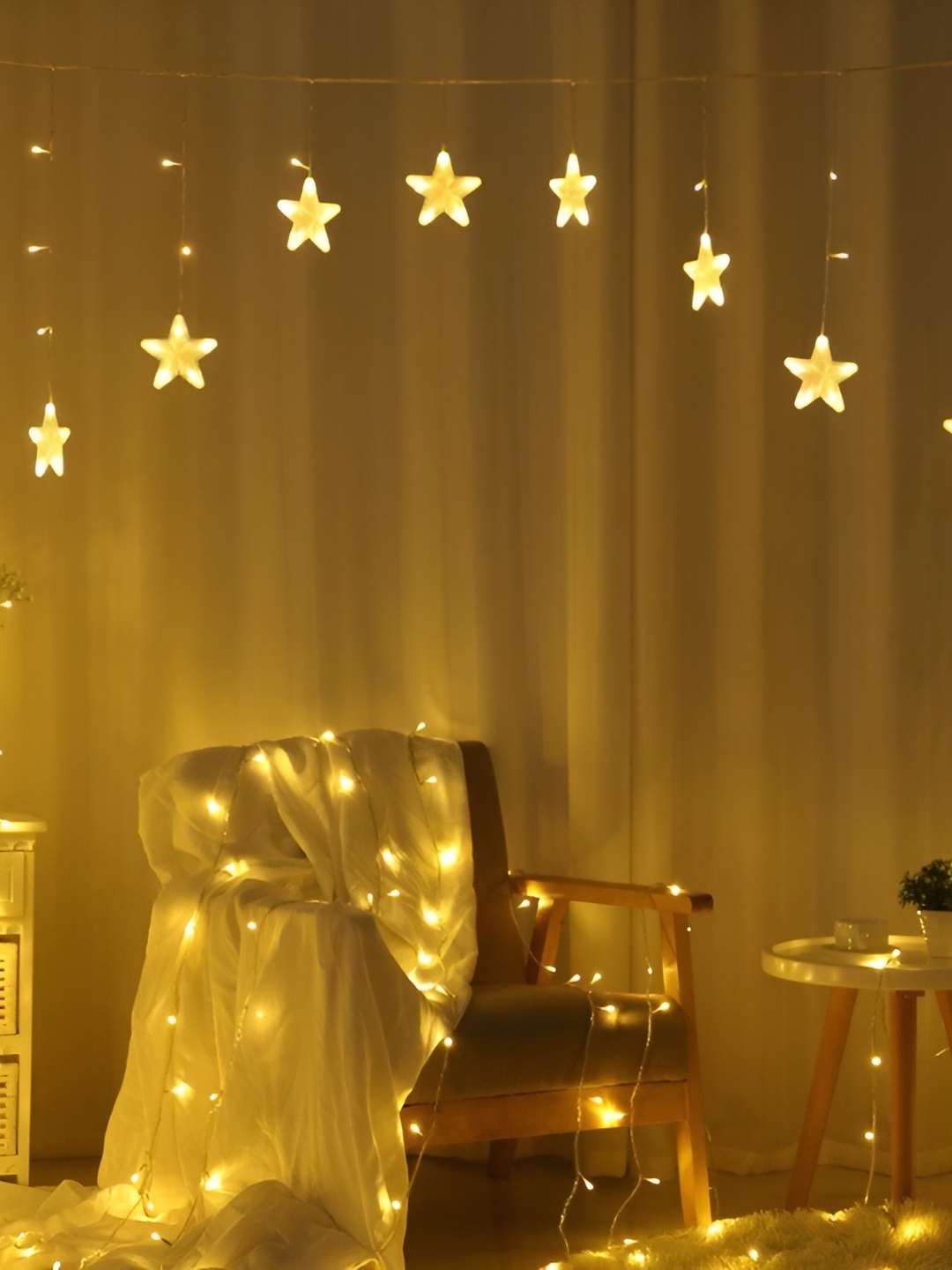 

SPARK WORLD Yellow Star-Shaped String Lights