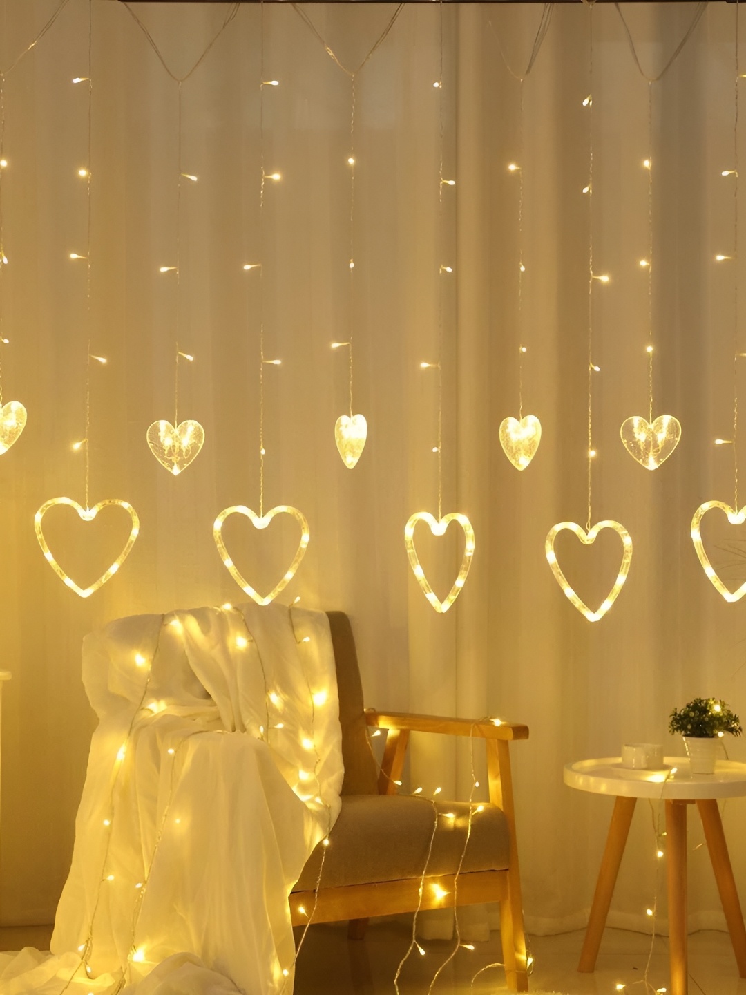 

SPARK WORLD 118 Heart Shaped LED String Lights, Yellow