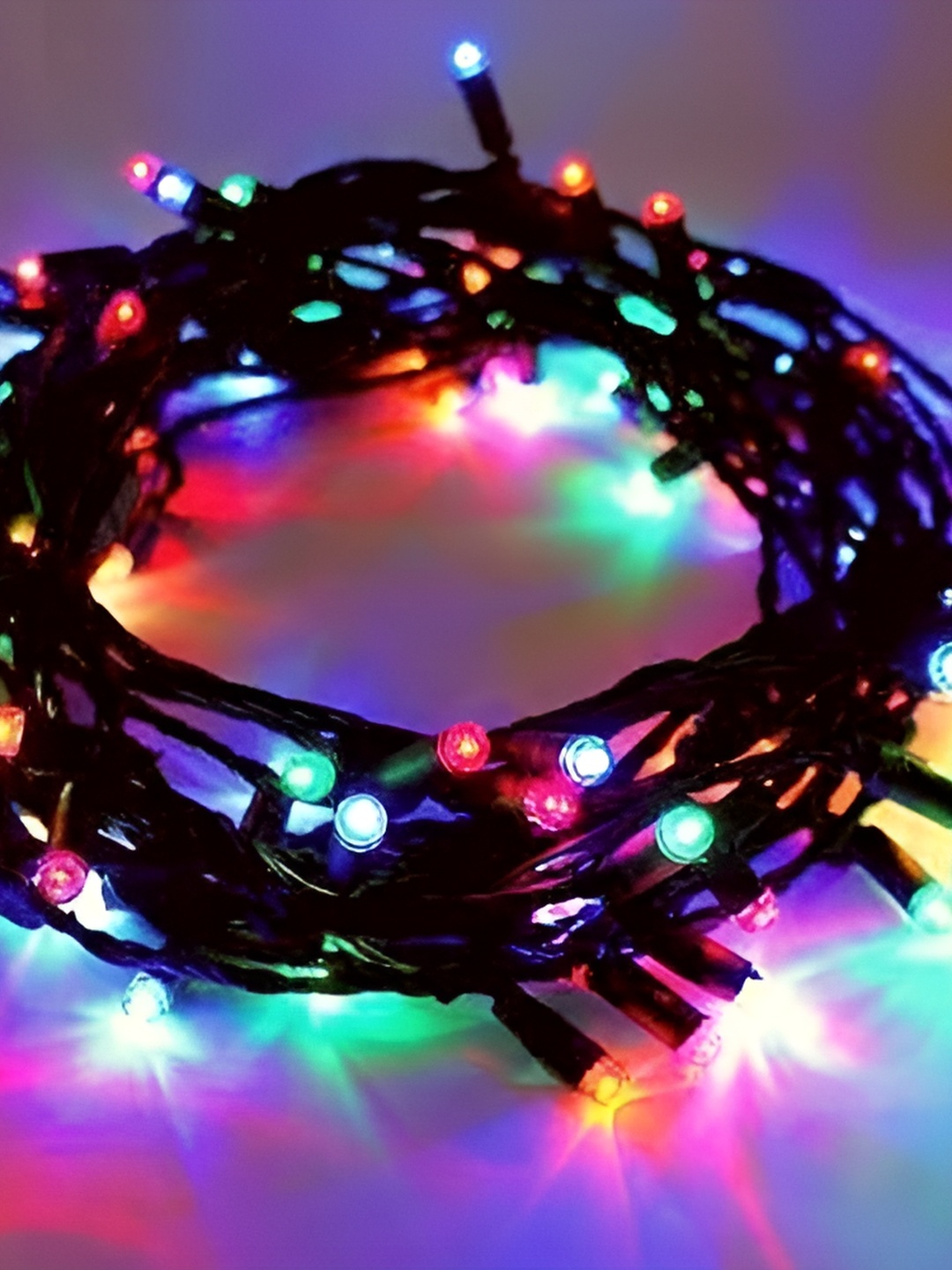 

SPARK WORLD Red & Green Rice Shaped LED String Lights