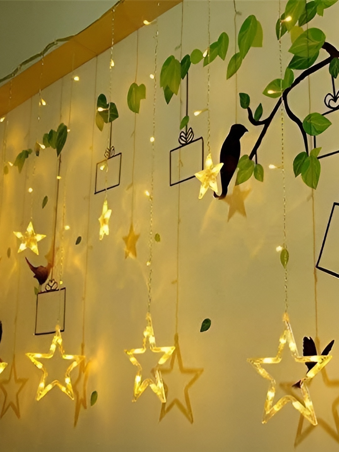 

SPARK WORLD Yellow Star-Shaped String Lights