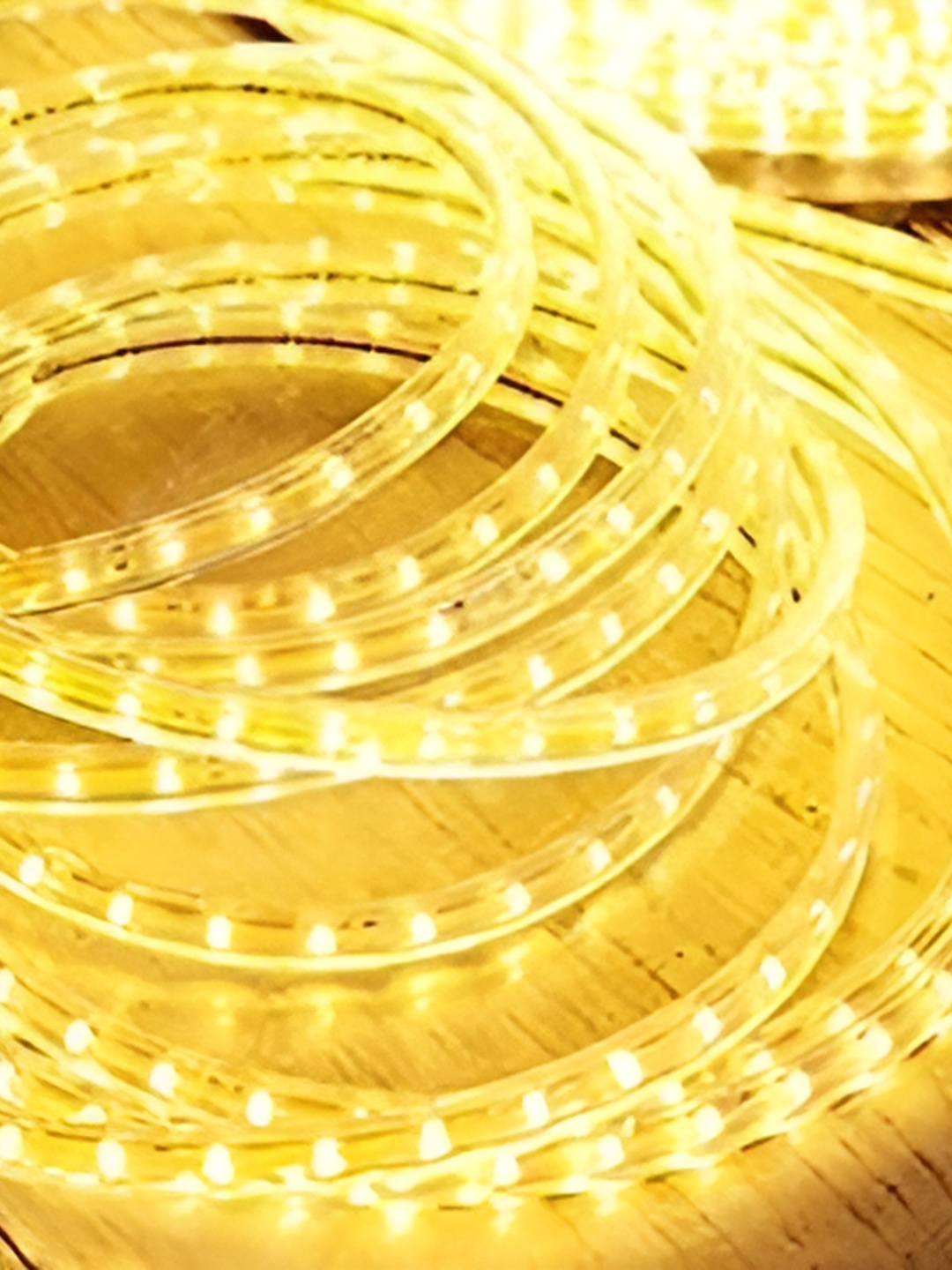 

SPARK WORLD Yellow Rice Shape String Lights