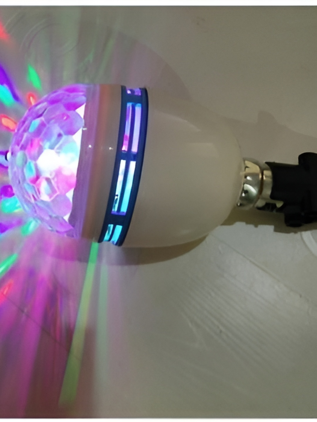 

SPARK WORLD Blue & Green Laser Crystal Magic LED Ball Lamp
