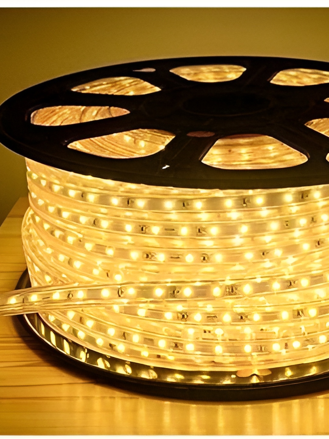 

SPARK WORLD Yellow Robe Rice-Shaped String Lights