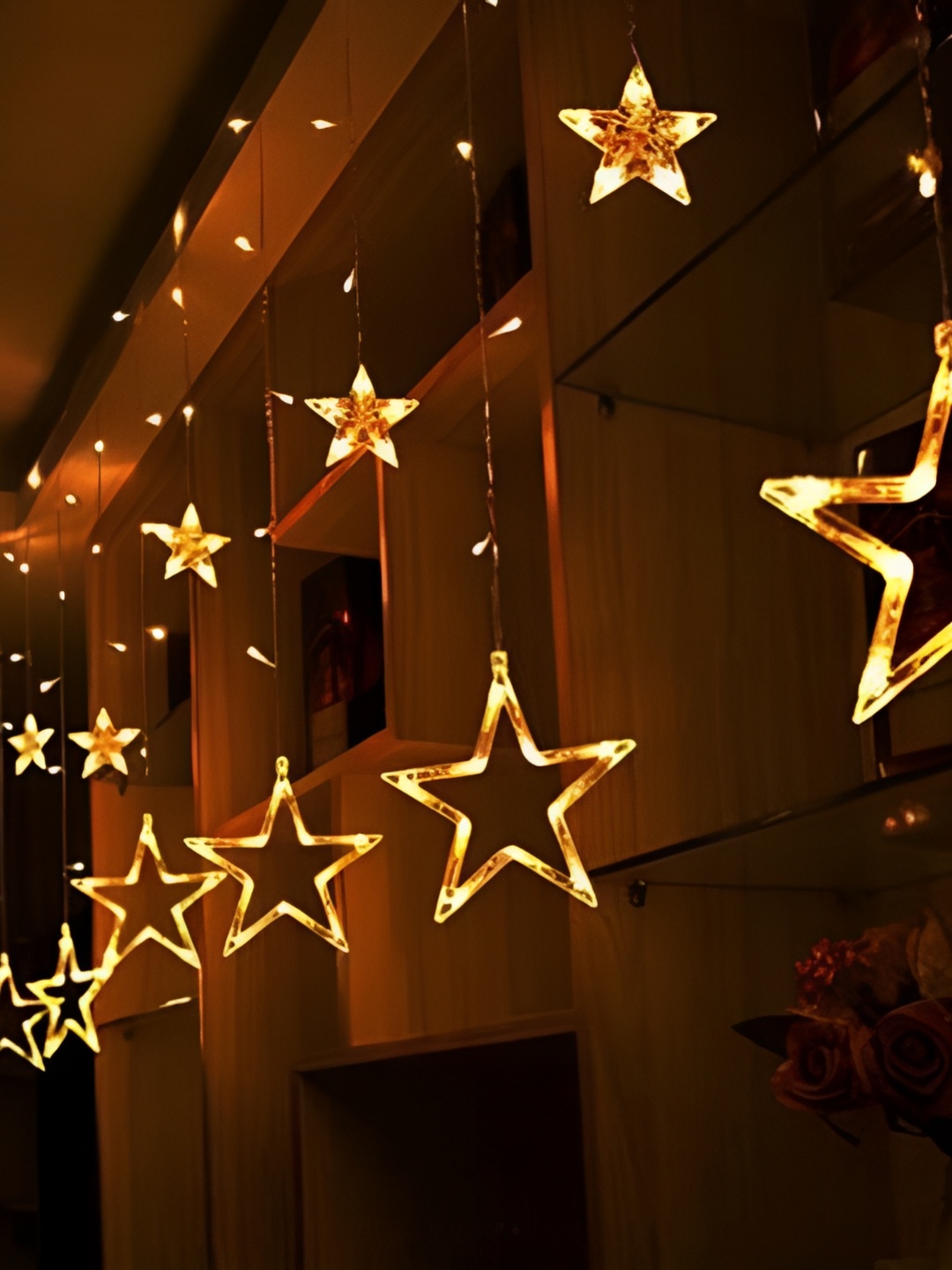 

SPARK WORLD 138 Yellow Star Shaped LED String Lights