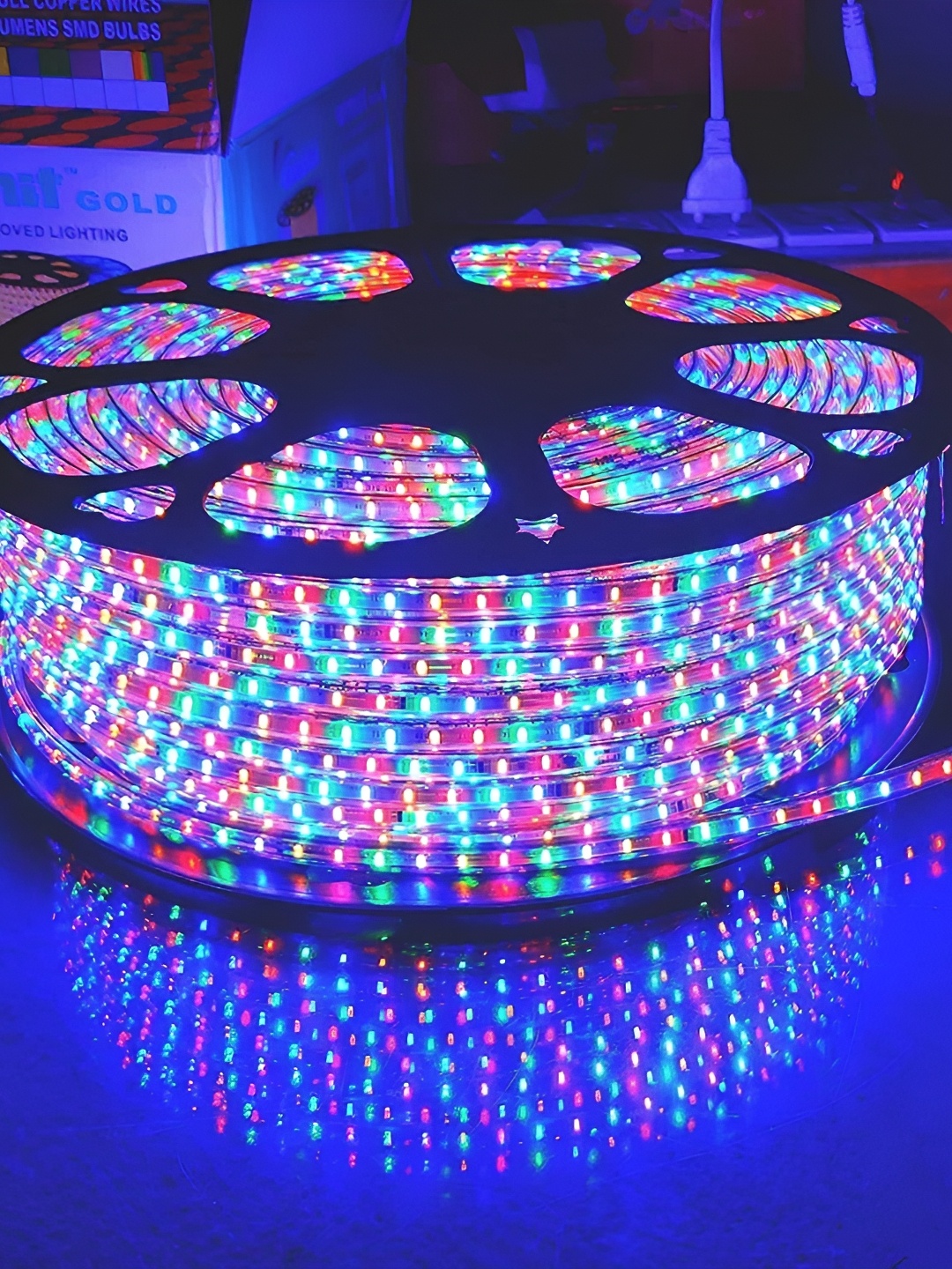 

SPARK WORLD Blue & Red Striped String Lights