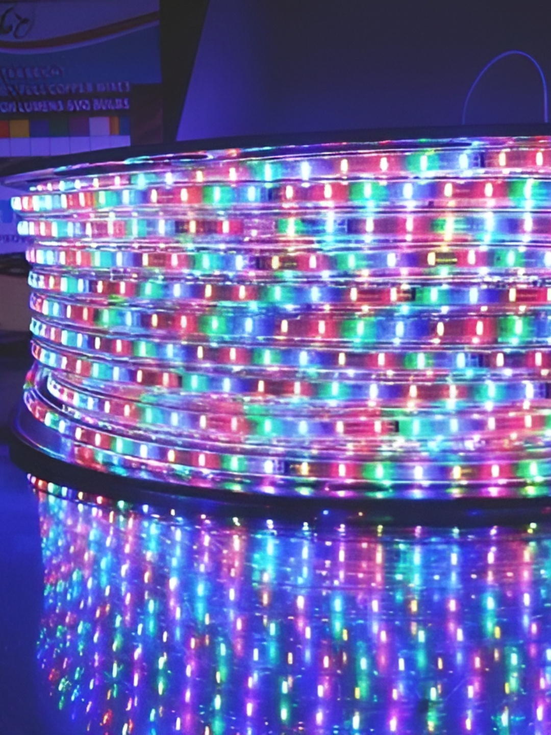 

SPARK WORLD Red & Blue Rice Shaped LED Strip Lights