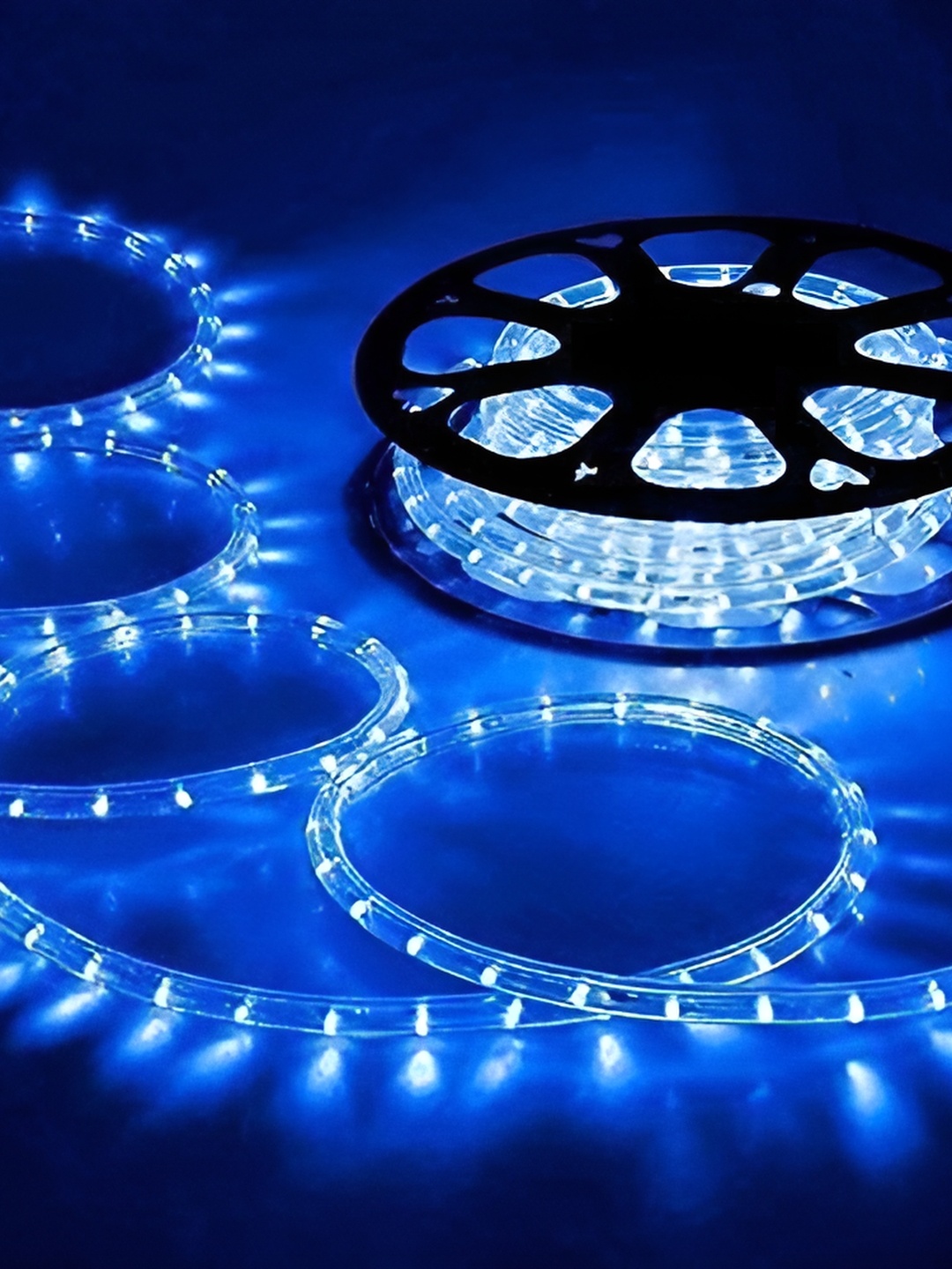 

SPARK WORLD Blue Rice Shape Rope String Lights