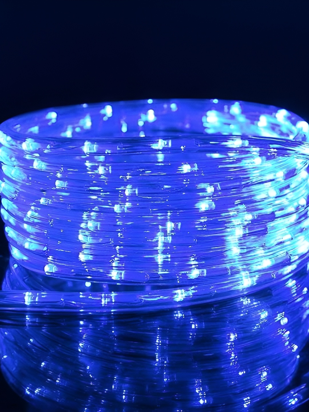

SPARK WORLD Blue 2250 Pieces LED String Lights