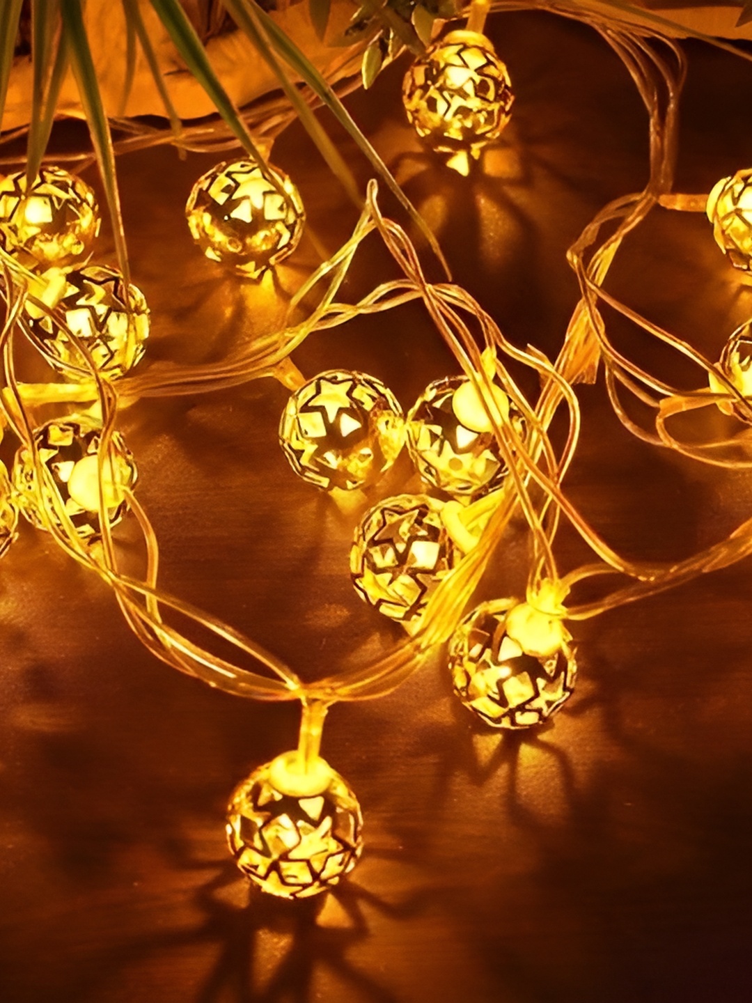 

SPARK WORLD LED String Lights, Gold
