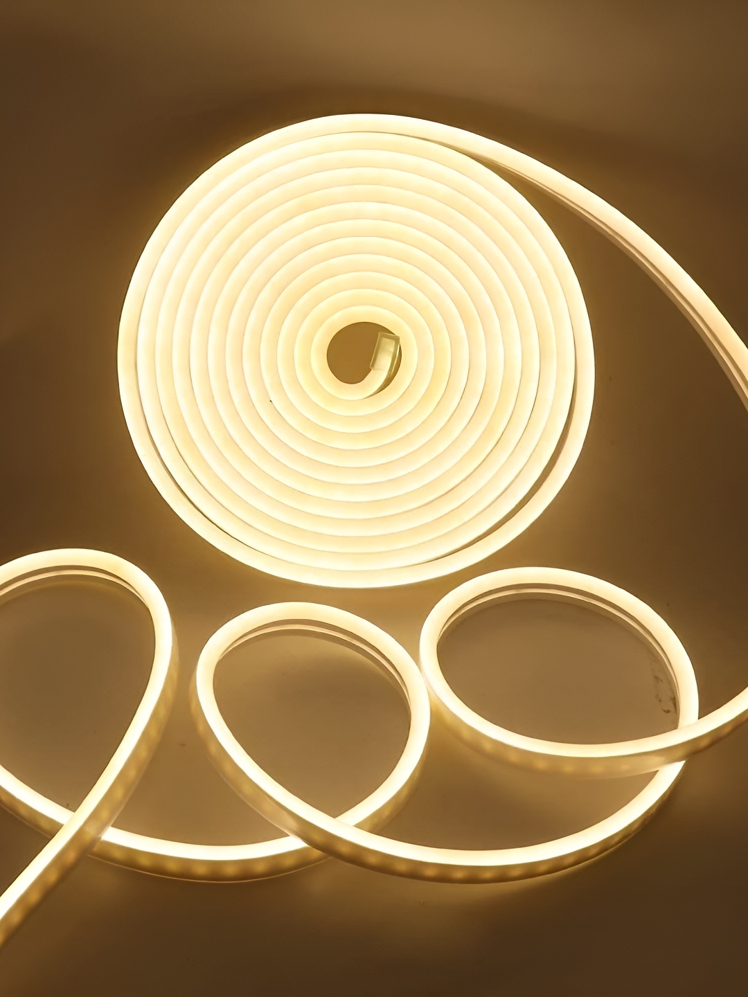 

SPARK WORLD Yellow Rice Shaped LED Strip Lights