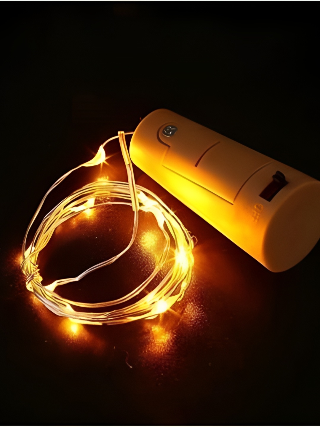 

SPARK WORLD Cylindrical Shape String Lights, Gold