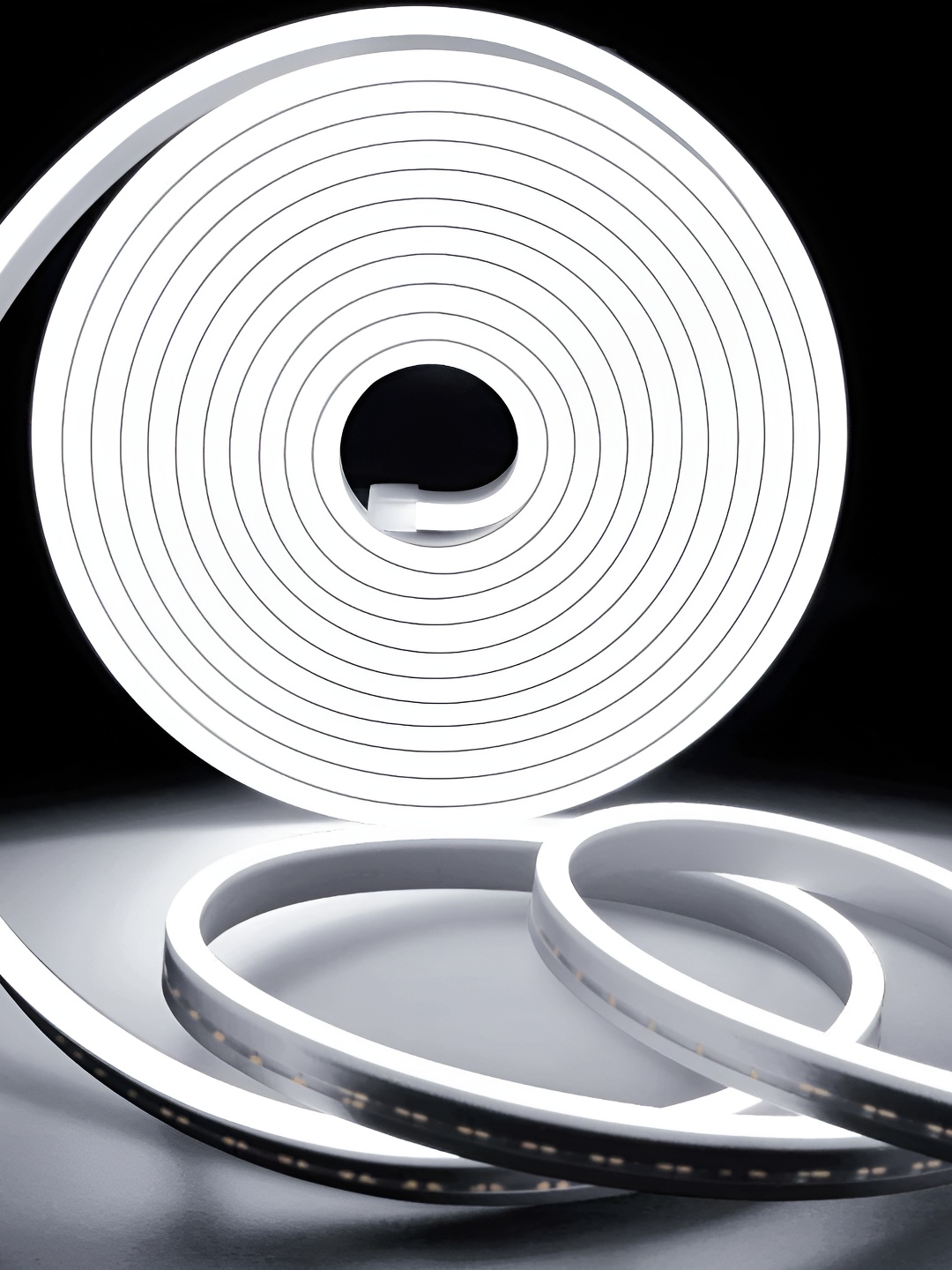

SPARK WORLD White Neon Rope LED String Lights